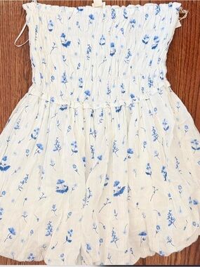 Jessica Simpson White Floral Smocked Mini Dress with Blue Print